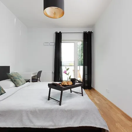 Mokosfera By Renters Apartament *